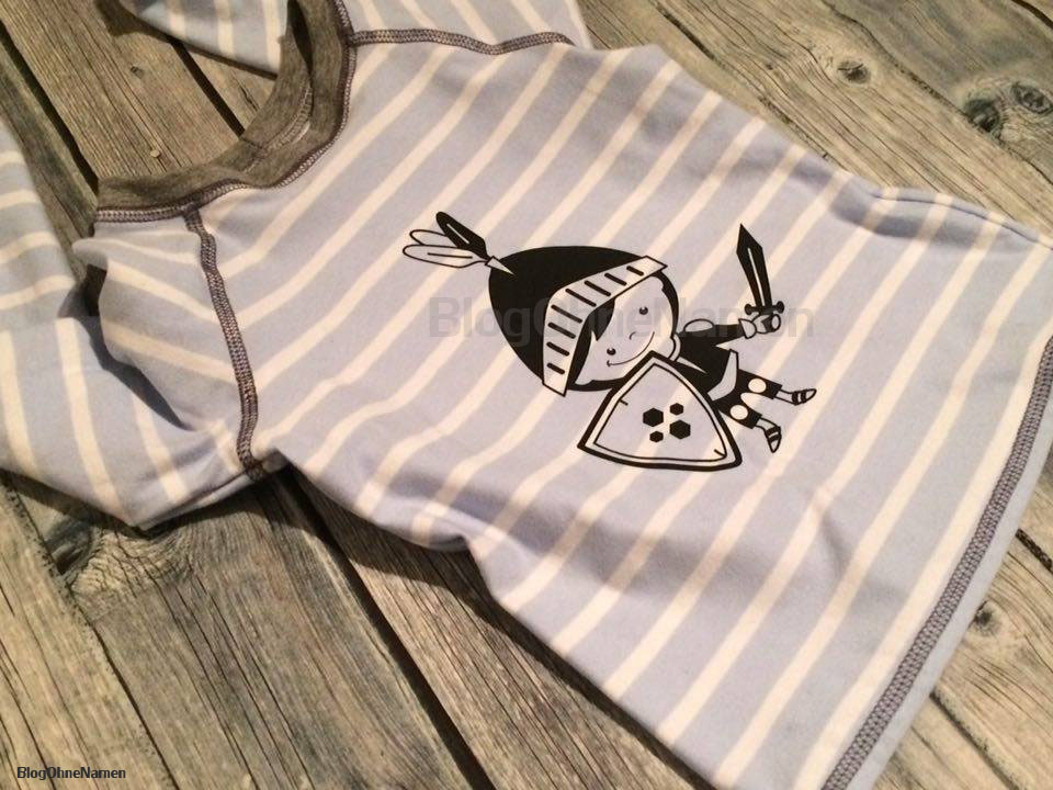 Raglan Shirt von Klimperklein - Gecovert mit der Janome CoverPro 2000 CPX