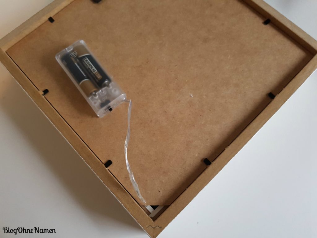 3d-bilderrahmen-mit-plottermotiv-und-sterntraumfolie-selbst-gestalten5