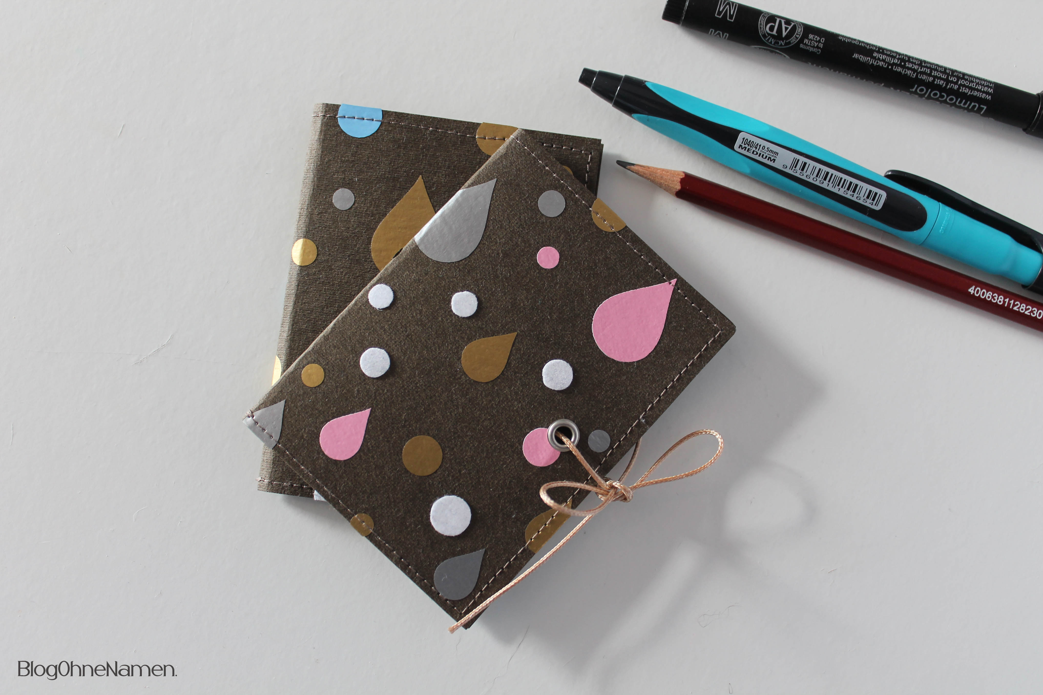 Notizheft aus Snap Pap nähen und mit dem Plotter gestalten.